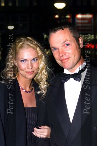 AMSTERDAM 12 OKTOBER 2001
UITREIKING VAN DE TELEVIZIERRING IN THE HEINEKEN MUSIC HALL. 
Nance met ex-man
