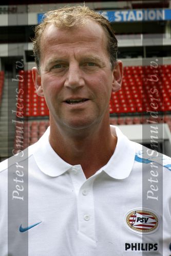 Eindhoven, 28 Augustus 2007
Jaarlijkse fotosessie van de nieuwe Selektie van PSV Seizoen 2007/2008
Ferd v Odenhoven ( fysiotherapeut )