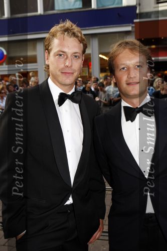 Amsterdam 23 augustus 2007
Premiere  film Matt Damon in Tuschinski. Mark v Eeuwen en Frank Houben