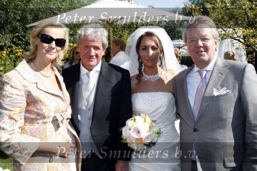 Laren/ Eemnes 29 augustus 2007
Willibrord Frequin en zijn Suzanne trouwen. Ze vertrekken vanaf thuis met koets naar de theetuin. Guido Maas en Marijke Schaaphok