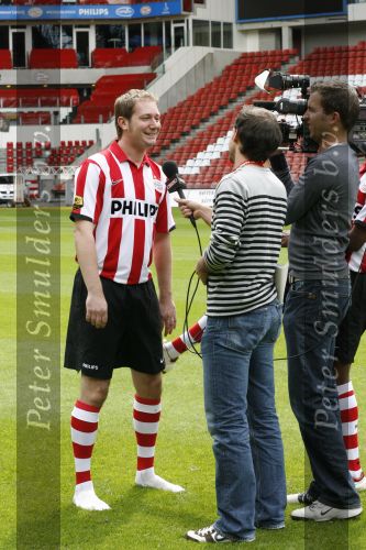 Eindhoven, 28 Augustus 2007
PSV Selektie, Seizoen 2007/2008
Jeroen v d Berk die moets fungeren als stand-in voor Jan Kromkamp in gesprek met Omroep Brabant TV