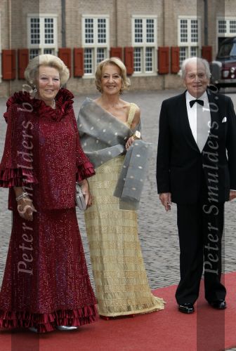 Apeldoorn 1 september 2007
Prins Willem Alexander viert zijn 40e verjaardag op paleis het Loo met Maxima Alexia Ariane en Amalia. Koningin Beatrix met ouders Maxima Marie Carmen en Jorge Zorrequieta