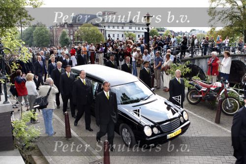 Amsterdam 23 augustus  2007
Begrafenis Jos Brink in Carre de Duif en de Oosterbegraafplaats.