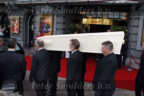 Amsterdam 23 augustus  2007
Begrafenis Jos Brink in Carre de Duif en de Oosterbegraafplaats.