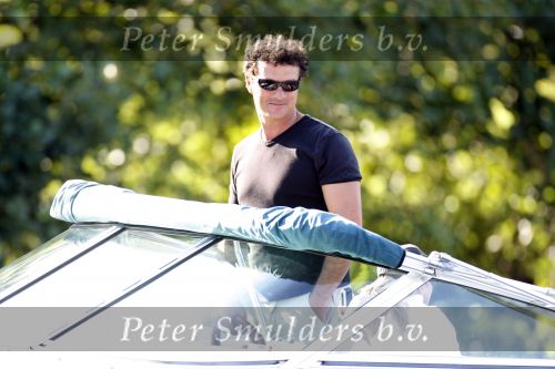 Vreeland 29 augustus 2007
Milika Peterzon met haar vriend Jurgen Smit aan het varen met de boot op de Vecht.