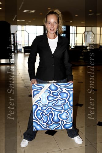 Hoofddorp 27 augustus 2007
Bijeenkomst bij van der valk hotel ivm met schilderijen voor goede doelen door bn ers. Marlayne Sahupala