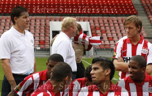 Eindhoven, 28 Augustus 2007
Perspresentatie PSV Seizoen 2007/2008
Mika Vayrynen in gesprek met Ronald Koeman