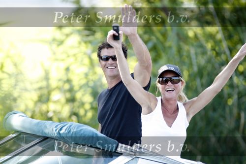 Vreeland 29 augustus 2007
Milika Peterzon met haar vriend Jurgen Smit aan het varen met de boot op de Vecht.