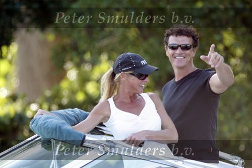 Vreeland 29 augustus 2007
Milika Peterzon met haar vriend Jurgen Smit aan het varen met de boot op de Vecht.