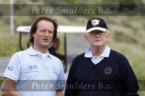 Zandvoort 18 augustus 2007
Pieter v Vollenhoven speelt mee met een charity wedstrijd van de klm open golf een week nadat bij hemin het ziekenhuis stuk huid verwijderd is. Pieter met  Frank Houben jr