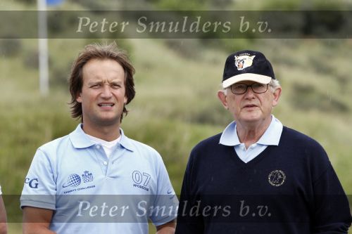 Zandvoort 18 augustus 2007
Pieter v Vollenhoven speelt mee met een charity wedstrijd van de klm open golf een week nadat bij hemin het ziekenhuis stuk huid verwijderd is. Pieter met  Frank Houben jr