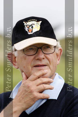 Zandvoort 18 augustus 2007
Pieter v Vollenhoven speelt mee met een charity wedstrijd van de klm open golf een week nadat bij hemin het ziekenhuis stuk huid verwijderd is.