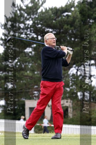 Zandvoort 18 augustus 2007
Pieter v Vollenhoven speelt mee met een charity wedstrijd van de klm open golf een week nadat bij hemin het ziekenhuis stuk huid verwijderd is.