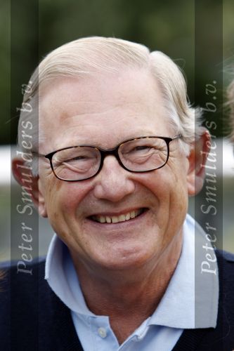 Zandvoort 18 augustus 2007
Pieter v Vollenhoven speelt mee met een charity wedstrijd van de klm open golf een week nadat bij hemin het ziekenhuis stuk huid verwijderd is.