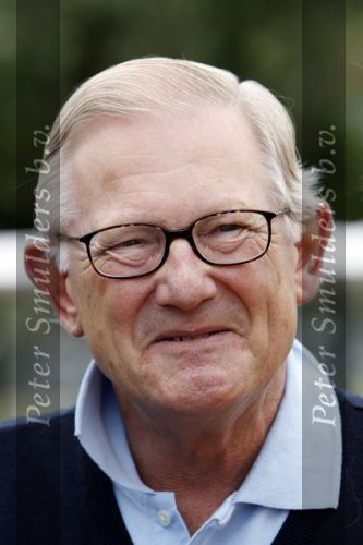 Zandvoort 18 augustus 2007
Pieter v Vollenhoven speelt mee met een charity wedstrijd van de klm open golf een week nadat bij hemin het ziekenhuis stuk huid verwijderd is.