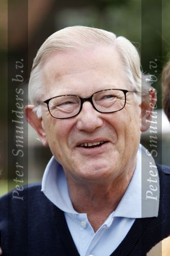Zandvoort 18 augustus 2007
Pieter v Vollenhoven speelt mee met een charity wedstrijd van de klm open golf een week nadat bij hemin het ziekenhuis stuk huid verwijderd is.