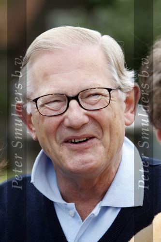 Zandvoort 18 augustus 2007
Pieter v Vollenhoven speelt mee met een charity wedstrijd van de klm open golf een week nadat bij hemin het ziekenhuis stuk huid verwijderd is.