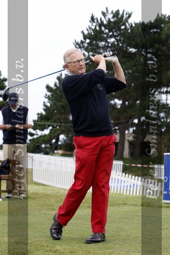 Zandvoort 18 augustus 2007
Pieter v Vollenhoven speelt mee met een charity wedstrijd van de klm open golf een week nadat bij hemin het ziekenhuis stuk huid verwijderd is.