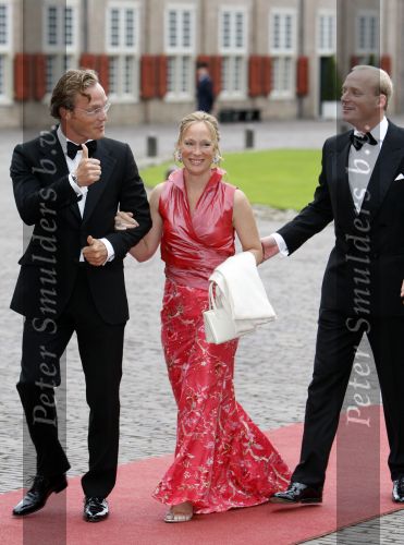 Apeldoorn 1 september 2007
Prins Willem Alexander viert zijn 40e verjaardag op paleis het Loo met Maxima Alexia Ariane en Amalia. Prins Jaime Prinses Margarita  en Prins Carlosm
