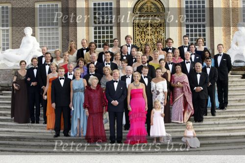 Apeldoorn 1 september 2007
Prins Willem Alexander viert zijn 40e verjaardag op paleis het Loo met Maxima Alexia Ariane en Amalia.