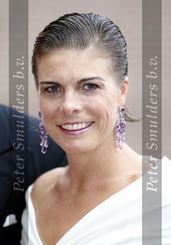 Apeldoorn 1 september 2007
Prins Willem Alexander viert zijn 40e verjaardag op paleis het Loo met Maxima Alexia Ariane en Amalia. Prinses Laurentien met gel in haar haar