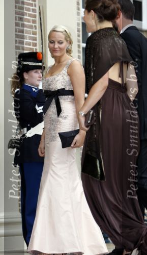 Apeldoorn 1 september 2007
Prins Willem Alexander viert zijn 40e verjaardag op paleis het Loo met Maxima Alexia Ariane en Amalia. Prinses Victoria van zweden met Prins Haakon en prinses Mette Marit
