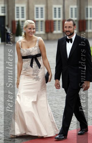 Apeldoorn 1 september 2007
Prins Willem Alexander viert zijn 40e verjaardag op paleis het Loo met Maxima Alexia Ariane en Amalia. Prinses Mette Marit met Prins Haakon
