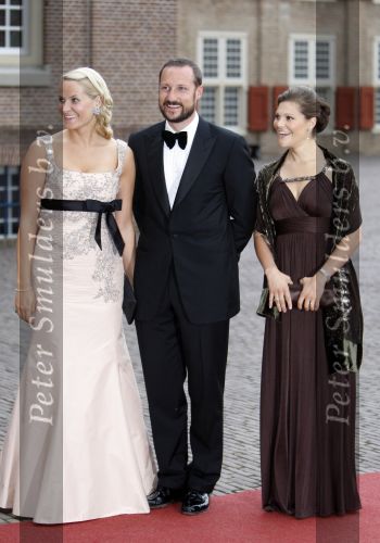 Apeldoorn 1 september 2007
Prins Willem Alexander viert zijn 40e verjaardag op paleis het Loo met Maxima Alexia Ariane en Amalia. Prinses Victoria van zweden met Prins Haakon en prinses Mette Marit