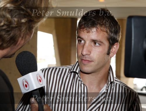 Noordwijk 20 augustus 2007
De spelers van het nederlands elftal verzamelen in hotel huis ter duin voor de oefenwedstrijd tegen zwitserland. Rafael v d Vaart