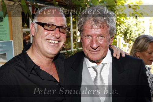 Laren/ Eemnes 29 augustus 2007
Willibrord Frequin en zijn Suzanne trouwen. Ze vertrekken vanaf thuis met koets naar de theetuin. Rene v d Gijp