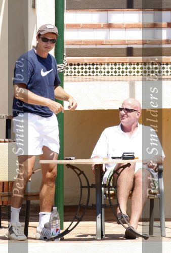 Marbella 14 augustus 2007
Richard Krajicek en zijn zoon Alec aan het tennissen in Marbella.