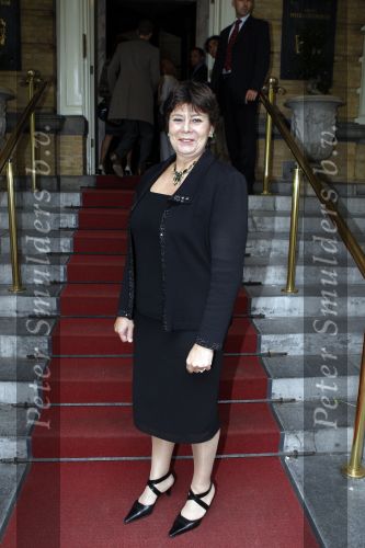 Amsterdam 9 september 2007
Modedshow Frans Molenaar in het Amstel Hotel met oa Kim Feenstra Micky Hoogendijk en Irene v d Laar. Rita Verdonk met beveiliging