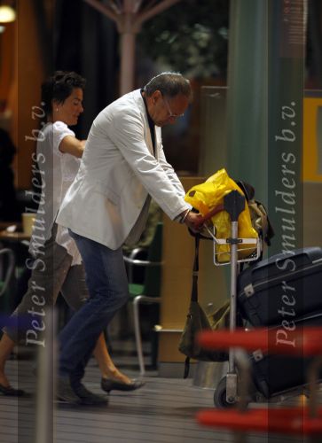 Schiphol 15 augustus 2007
Rob de Nijs en zijn vriendin Henriette komen terug van vakantie in Spanje.