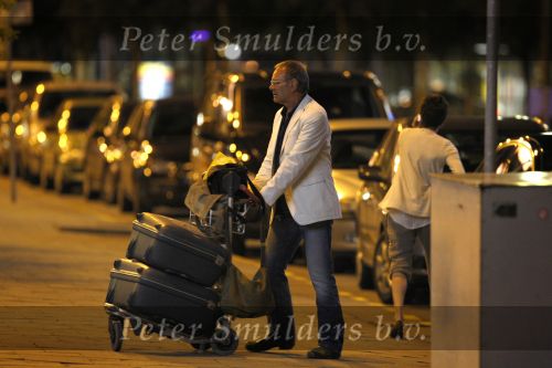 Schiphol 15 augustus 2007
Rob de Nijs en zijn vriendin Henriette komen terug van vakantie in Spanje.