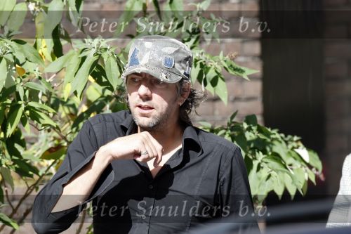 Amsterdam 30 augustus 2008
Ruud de Wild met petje op.