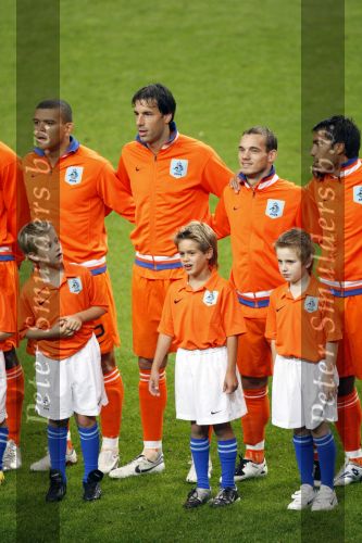 Amsterdam 8 september 2007
kwalificatieduel voor EK tussen Nederland en Bulgarije in de amsterdam arena. Nederland wint met 2-0. Wilfred Bouma Ruud v Nistelrooy Wesley Sneijder en Gioavanni v Bronkhorst
