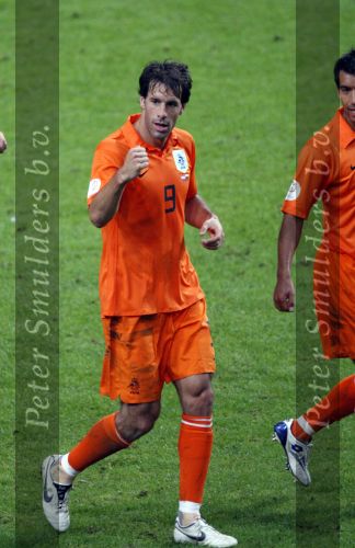 Amsterdam 8 september 2007
kwalificatieduel voor EK tussen Nederland en Bulgarije in de amsterdam arena. Nederland wint met 2-0. Ruud v Nistelrooy blij na doelpunt