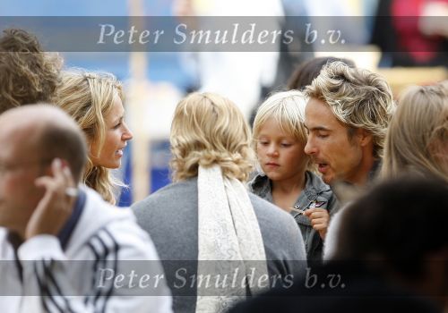 Amsterdam 10 augustus 2007
Chris Zegers Wendy v Dijk en Sem op de parade.