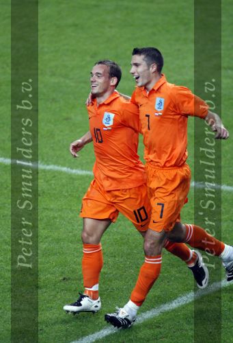 Amsterdam 8 september 2007
kwalificatieduel voor EK tussen Nederland en Bulgarije in de amsterdam arena. Nederland wint met 2-0. Wesley Sneijder scoort de 1-0. met Robin v Persie