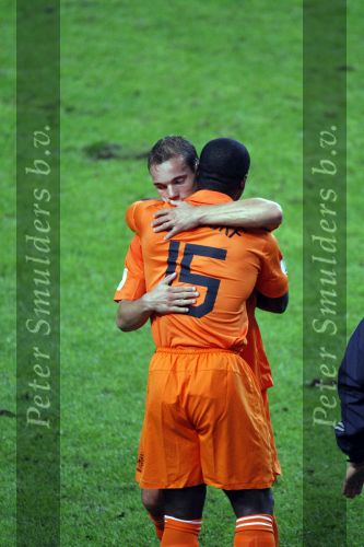 Amsterdam 8 september 2007
kwalificatieduel voor EK tussen Nederland en Bulgarije in de amsterdam arena. Nederland wint met 2-0. Wesley Sneijder met Clarence Seedorf