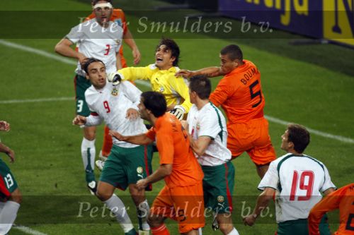 Amsterdam 8 september 2007
kwalificatieduel voor EK tussen Nederland en Bulgarije in de amsterdam arena. Nederland wint met 2-0. Wilfred Bouma