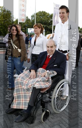 Hilversum 17 augustus 2007
Presentatie straatnamen Willem Duys Willem v Kooten en Mies Bouwman op het mediapark
