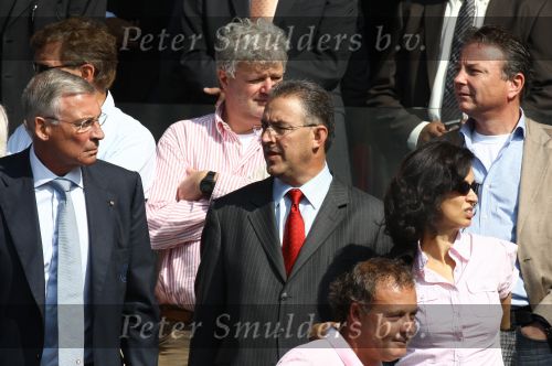 Rotterdam, 20 September 2009
Kompetitiewedstrijd Feyenoord-PSV, eindstand 1-3 Seizoen 2009/2010
Burgemeester Ahmed Aboutaleb met bestuurslid Gerard Kerkum