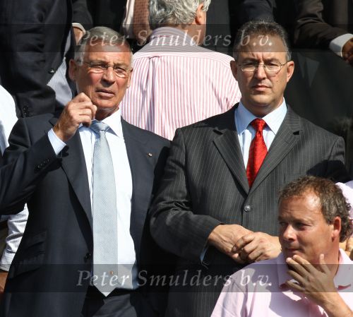 Rotterdam, 20 September 2009
Kompetitiewedstrijd Feyenoord-PSV, eindstand 1-3 Seizoen 2009/2010
Burgemeester Ahmed Aboutaleb met bestuurslid Gerard Kerkum