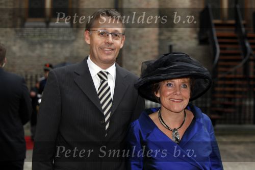 Den Haag 15 september 2009
Prinsjesdag op het binnenhof met alle hoedjes. Ank Bijleveld met man
Peter Smulders bv