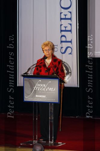 New York 11 september 2009
Prins Willem Alexander en prinses Maxima bij uitreiking Four freedom awards in het Waldorf Astoria hotel. Hillary Clinton krijgt de four freedoms award. Anna eleanor roosevelt
Peter Smulders bv