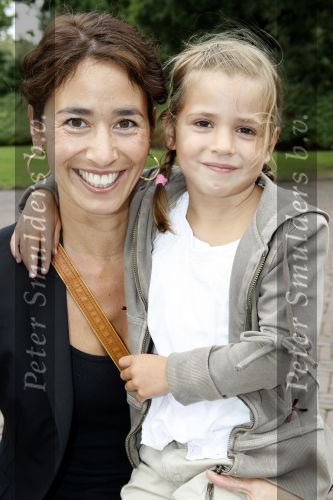 Kaatsheuvel 2 augustus 2009
Premiere show in de efteling. Annemarie Engelkes met dochter
Peter Smulders bv