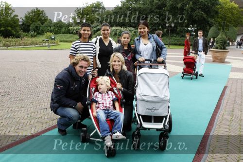 Kaatsheuvel 2 augustus 2009
Premiere show in de efteling. Edwin Anouk en Max Smulders
Peter Smulders bv