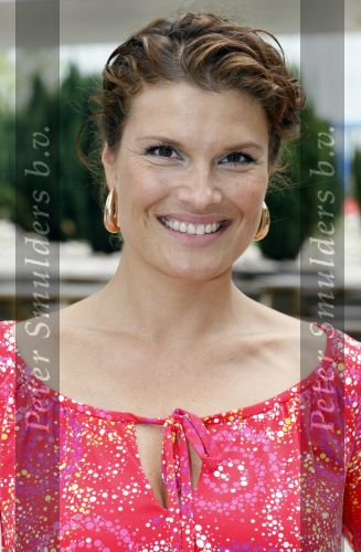 Amsterdam 11 augustus 2009
Presentatie cast mama Mia bij strand zuid met oa Lone v Roosendaal Bas Westerweel John Vooijgd en Anouk v Nes.
Peter Smulders bv