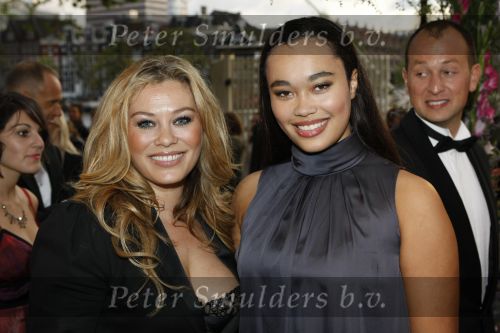 Amsterdam 13 september 2009
Premiere mamma mia in carre. Antje Monteiro met dochter
Peter Smulders bv
